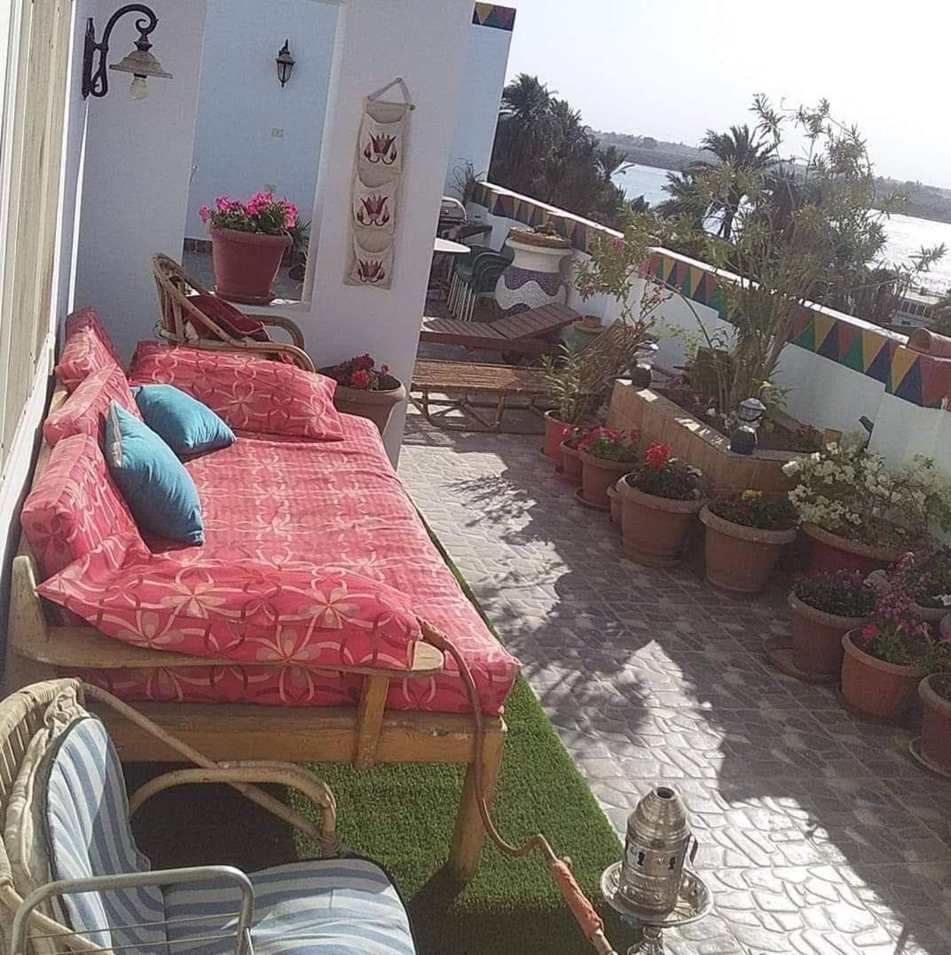 Abo Hisham Nile Flat Apartment Luxor Bagian luar foto