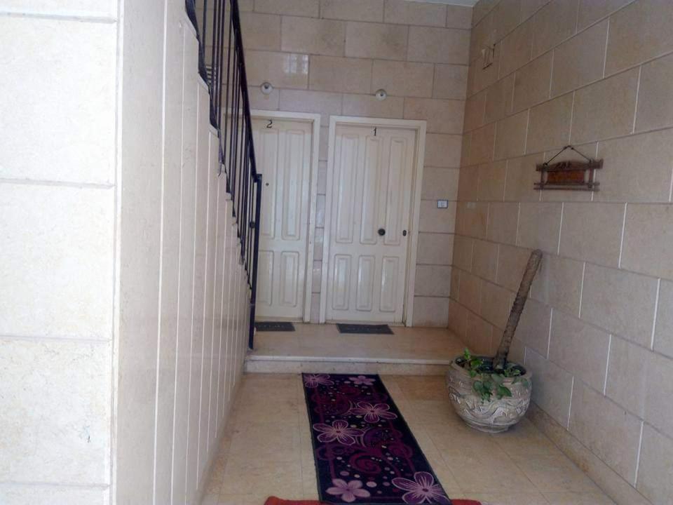Abo Hisham Nile Flat Apartment Luxor Bagian luar foto