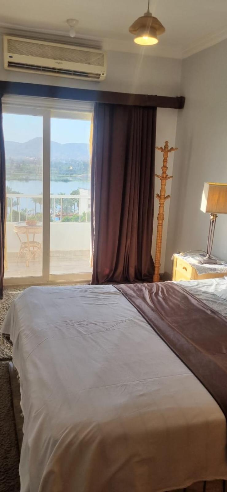 Abo Hisham Nile Flat Apartment Luxor Bagian luar foto